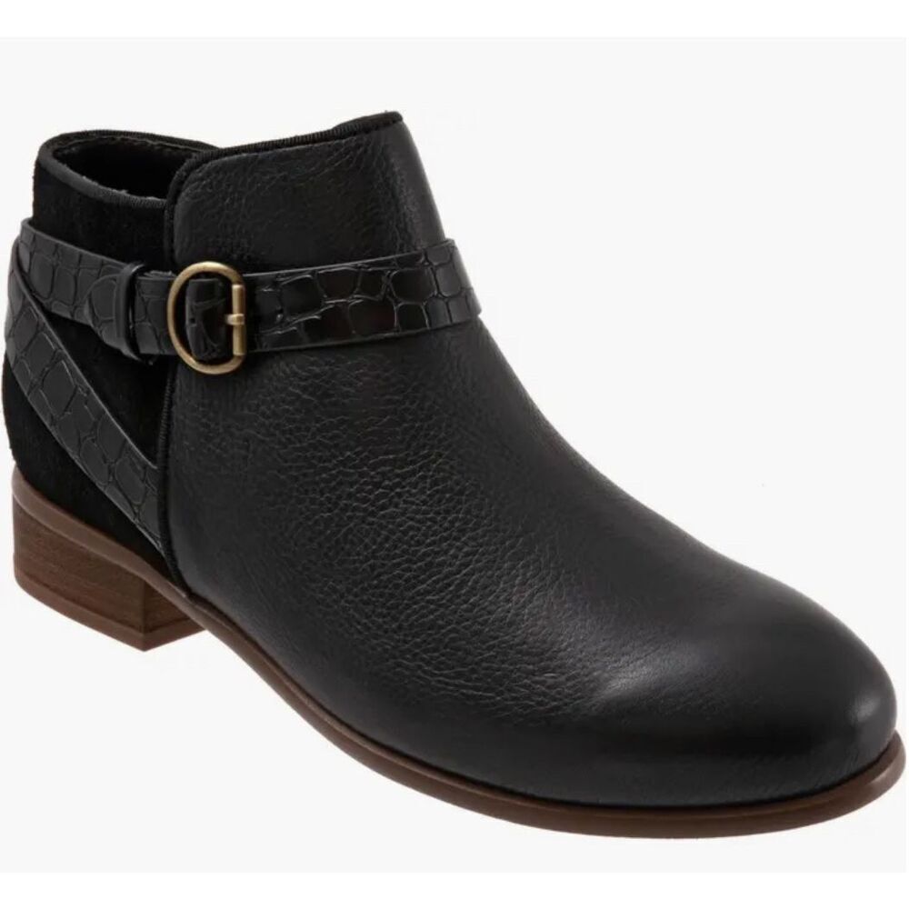 Softwalk Raveena Bootie Size 5.5